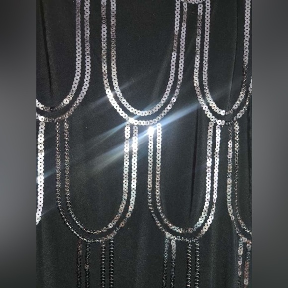 Dress sleeveless tank style midi. Super light fabric any occasion - Picture 5 of 7